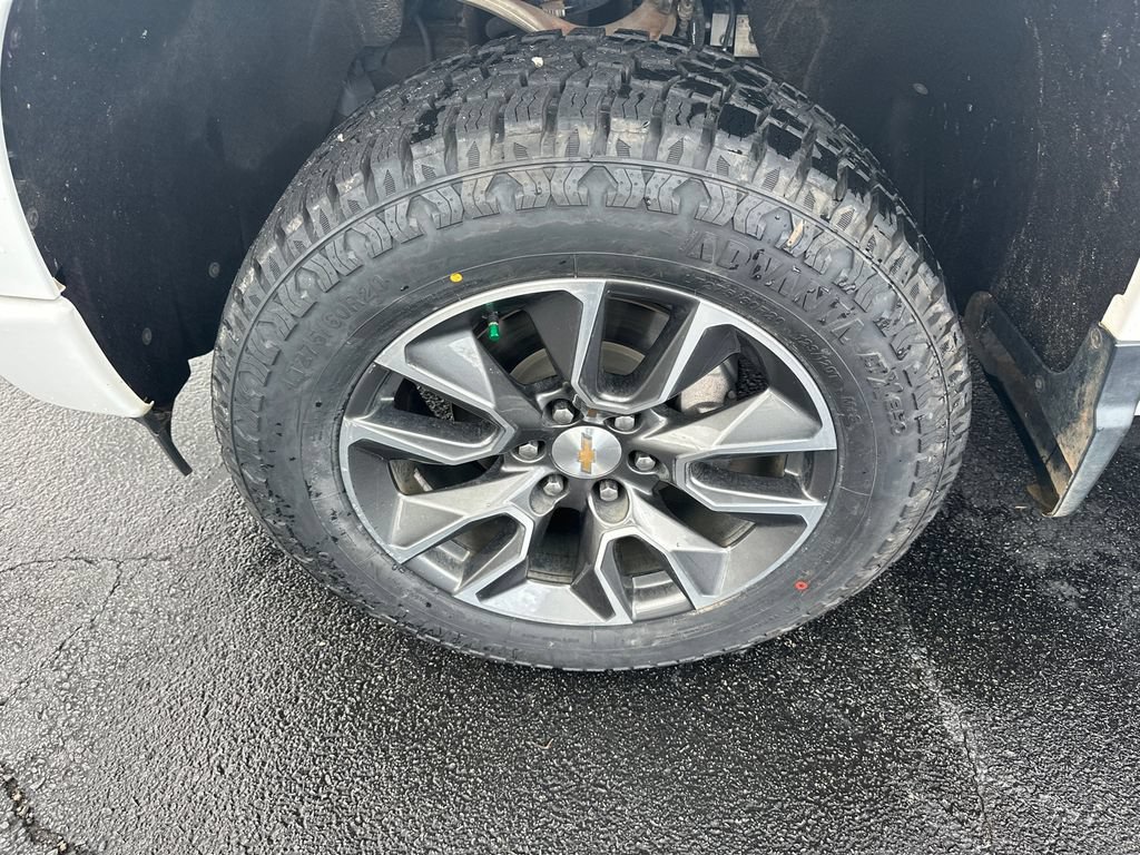 Used 2024 Chevrolet Silverado 1500 RST AWD/4WD image 11