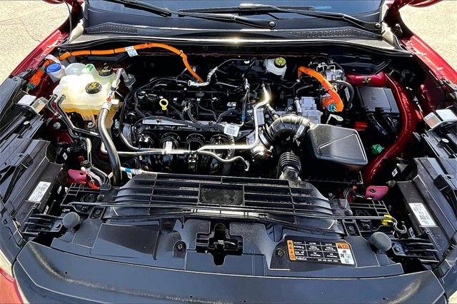 Certified 2025 Ford Escape Platinum image 9