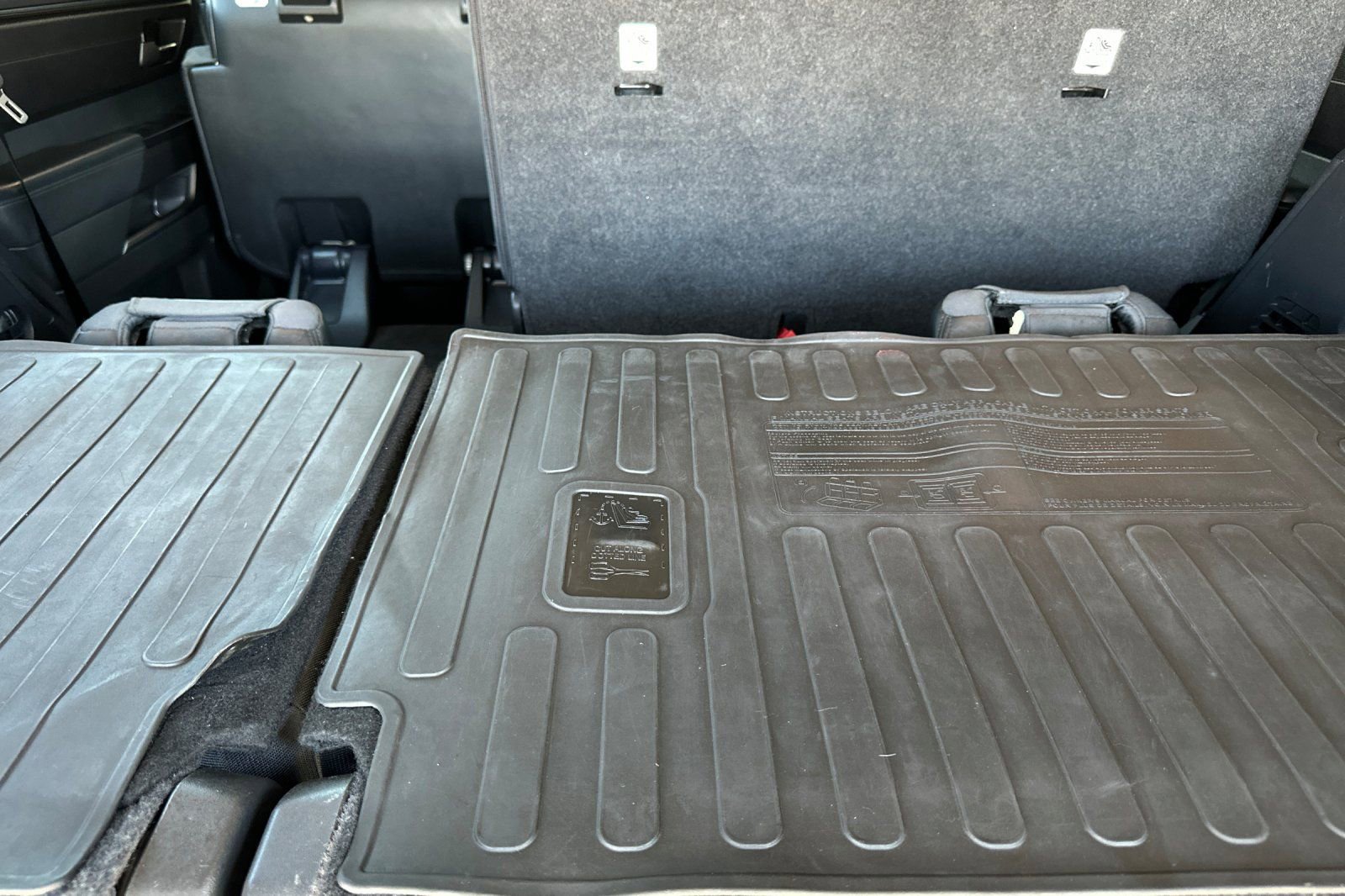Used 2024 Toyota Sequoia SR5 w/ SR5 Premium Package AWD/4WD image 17
