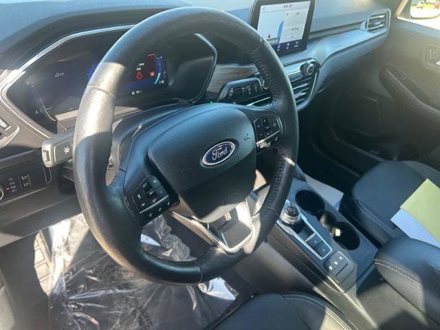 Certified 2020 Ford Escape Titanium FWD image 12