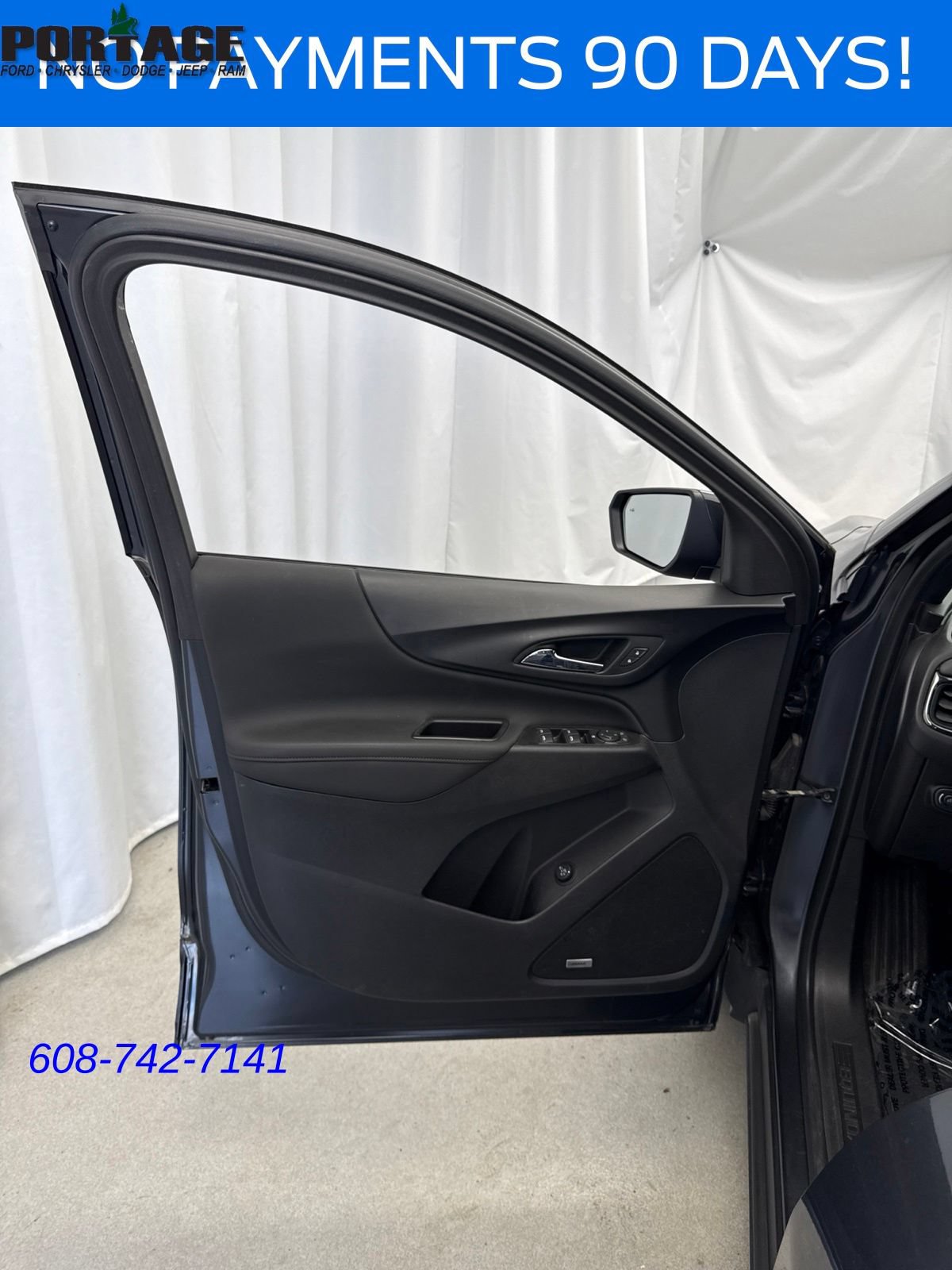 Used 2022 Chevrolet Equinox RS w/ RS Leather Package AWD/4WD image 11