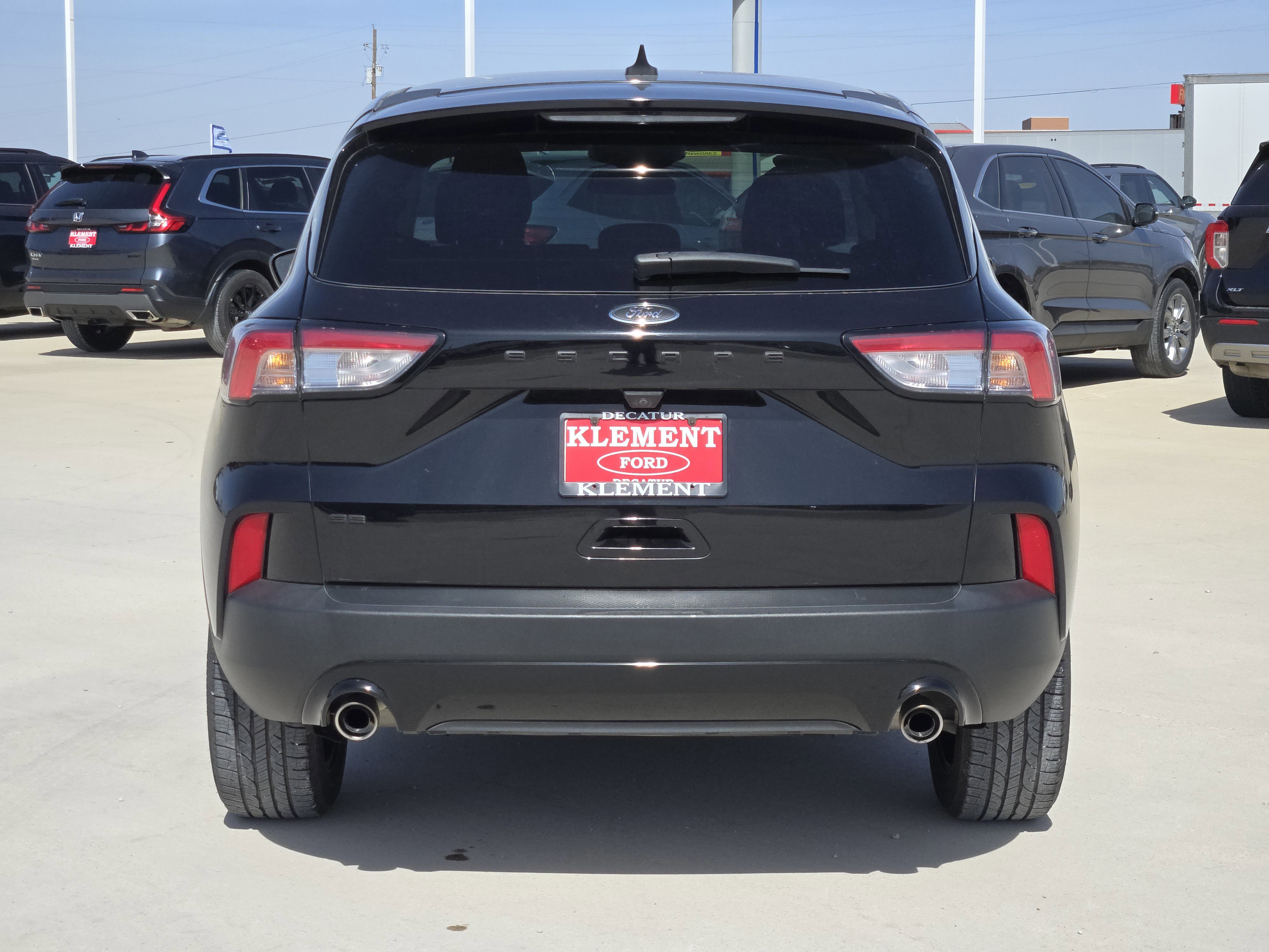 Certified 2022 Ford Escape SE w/ SE Sport Appearance Package image 4