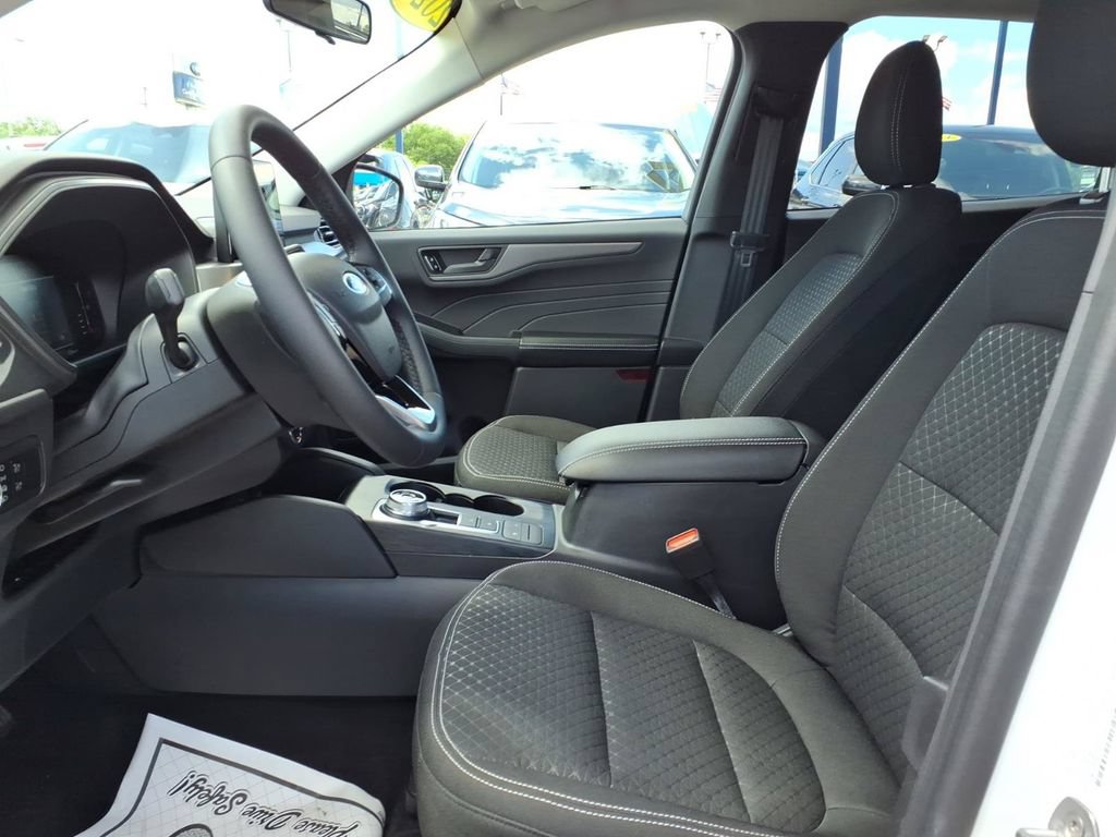 Certified 2023 Ford Escape Active AWD/4WD image 13