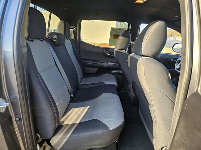 Used 2021 Toyota Tacoma TRD Off-Road image 25