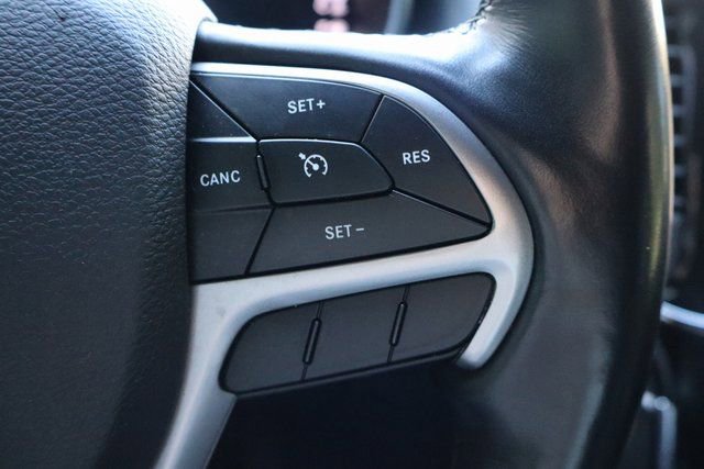 Used 2021 Jeep Grand Cherokee Limited image 21