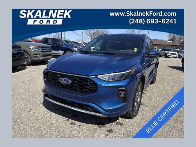 Certified 2023 Ford Escape ST-Line Select w/ Tech Pack #2 image 7