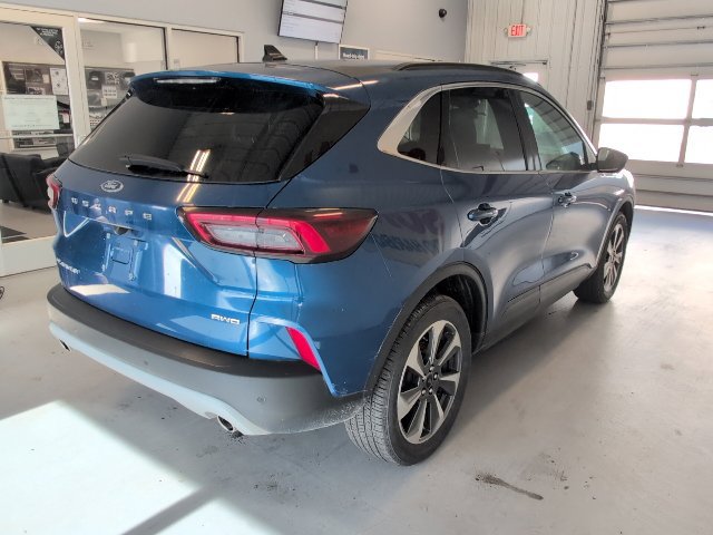 Certified 2023 Ford Escape Platinum AWD/4WD image 5