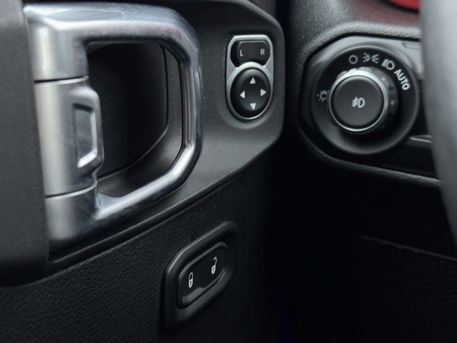 Used 2020 Jeep Wrangler Unlimited Rubicon image 37
