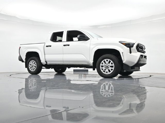 Used 2024 Toyota Tacoma SR AWD/4WD image 34