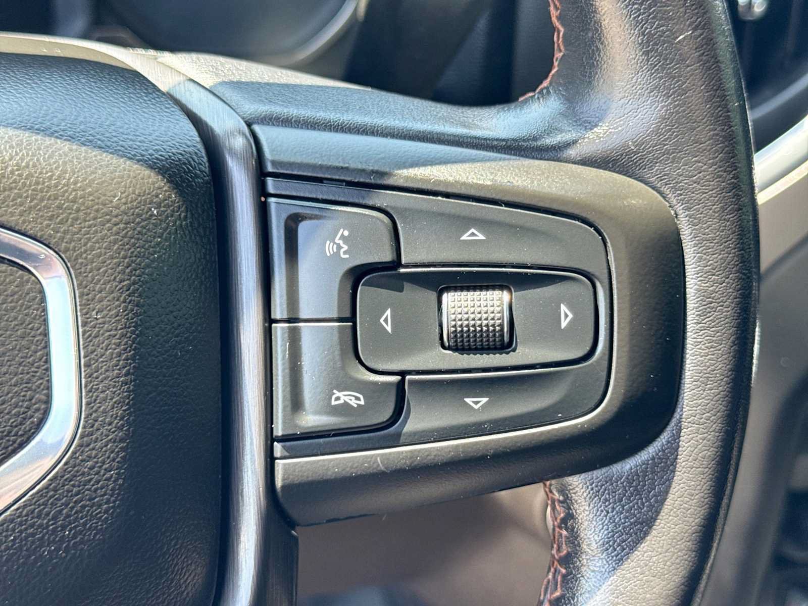 Used 2020 GMC Sierra 1500 AT4 w/ AT4 Premium Package AWD/4WD image 24