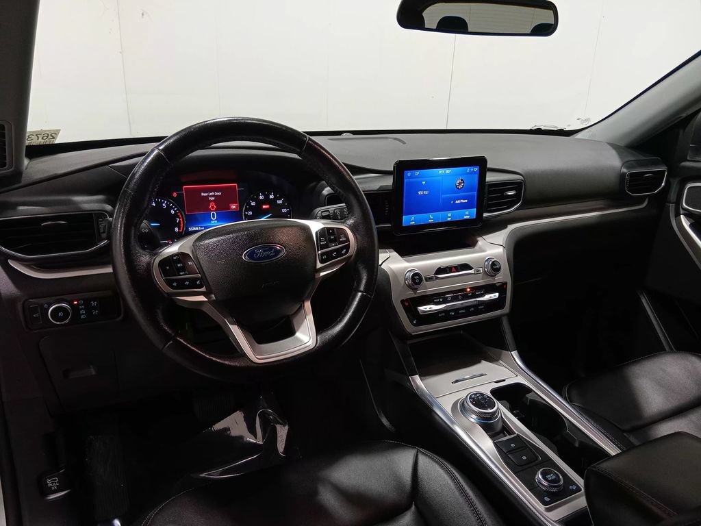 Certified 2023 Ford Explorer XLT w/ Equipment Group 202A AWD/4WD image 15