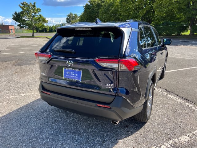 Used 2025 Toyota RAV4 XLE AWD/4WD image 10