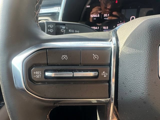 Used 2025 GMC Canyon Denali AWD/4WD image 15