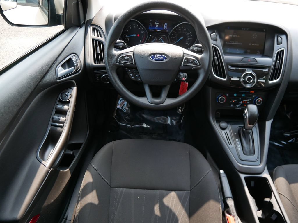 Certified 2018 Ford Focus SEL FWD image 13