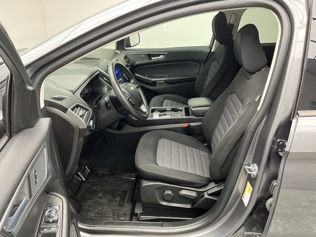Certified 2024 Ford Edge SE w/ Cargo Accessory Package AWD/4WD image 3