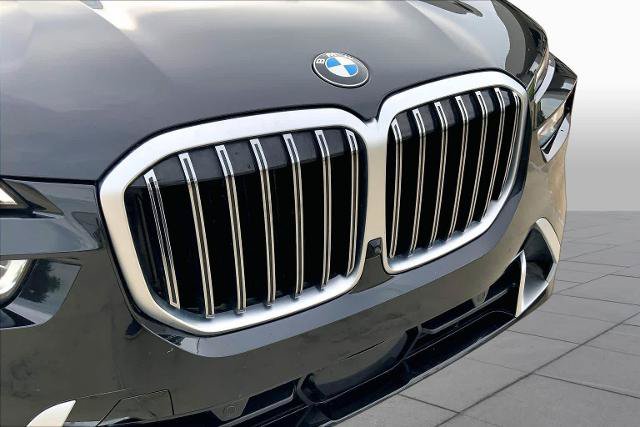 Used 2024 BMW X7 xDrive40i AWD/4WD image 30