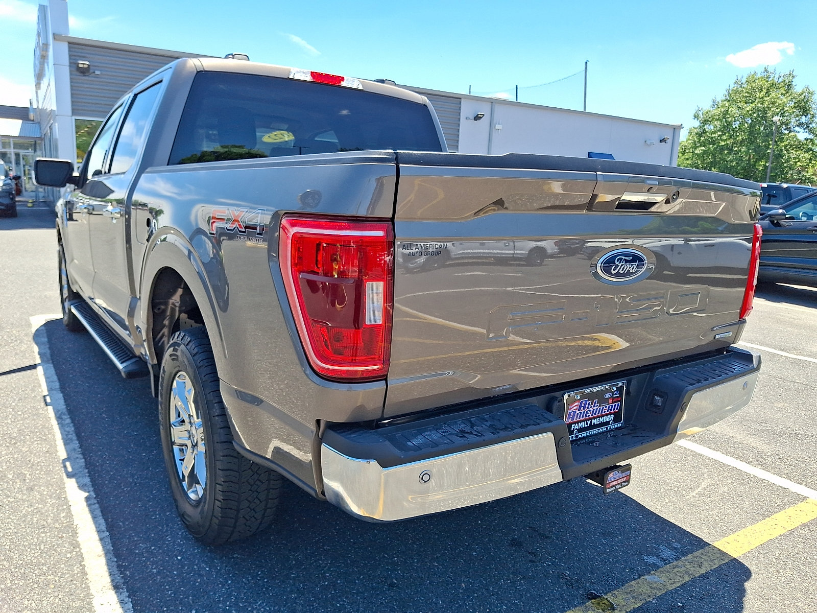 Certified 2022 Ford F150 XLT w/ Equipment Group 302A High AWD/4WD image 8