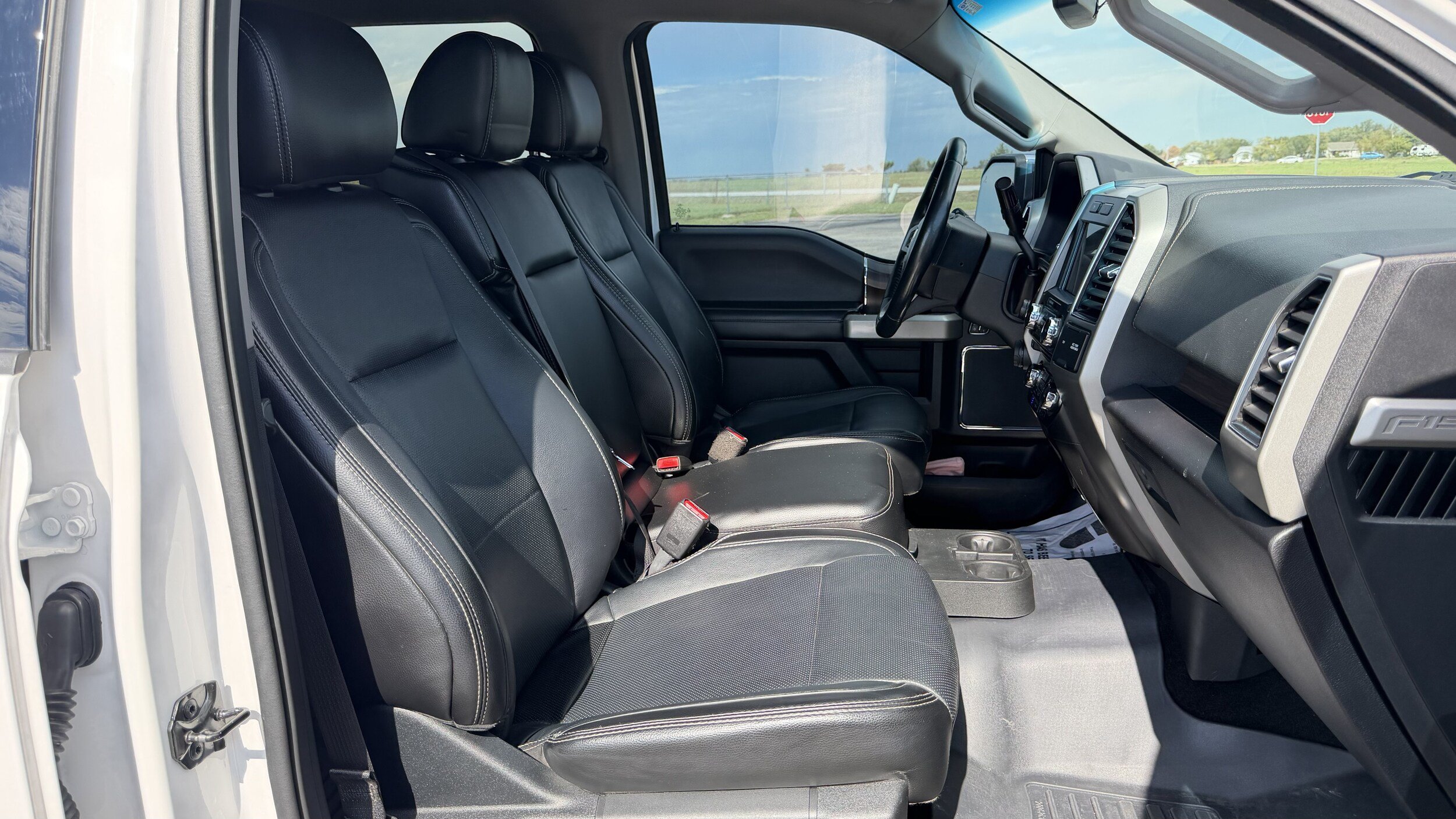 Certified 2017 Ford F150 Lariat AWD/4WD image 23