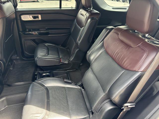 Certified 2021 Ford Explorer Platinum w/ Equipment Group 601A AWD/4WD image 15