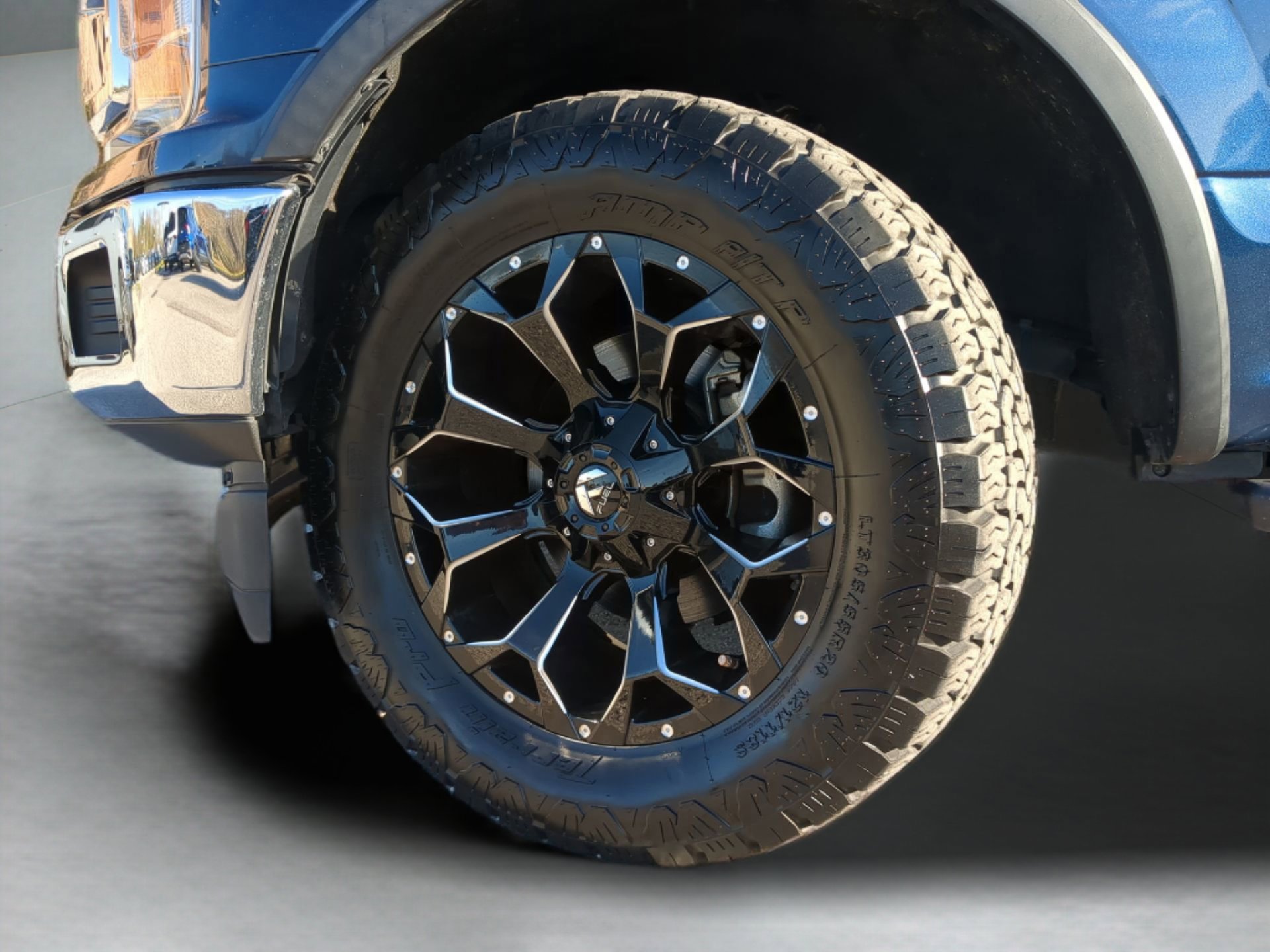 Certified 2019 Ford F150 XLT w/ Equipment Group 302A Luxury image 62