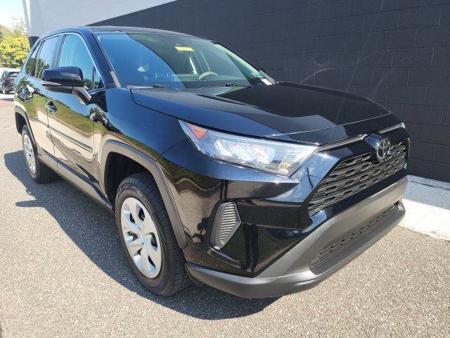 Used 2022 Toyota RAV4 LE AWD/4WD image 8