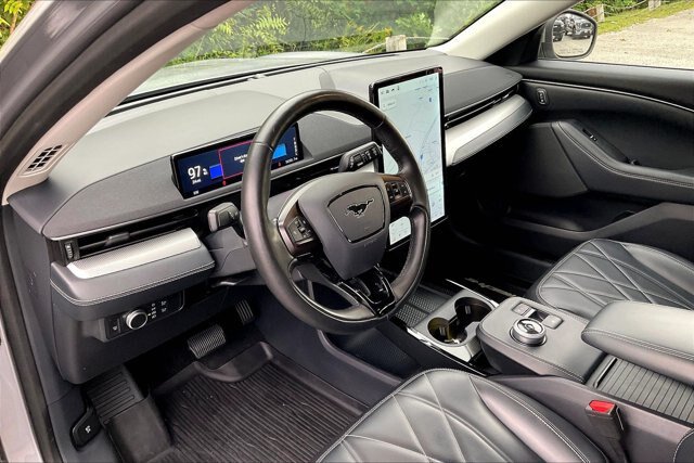 Certified 2021 Ford Mustang Mach-E Select w/ Comfort/Appearance Package RWD image 14