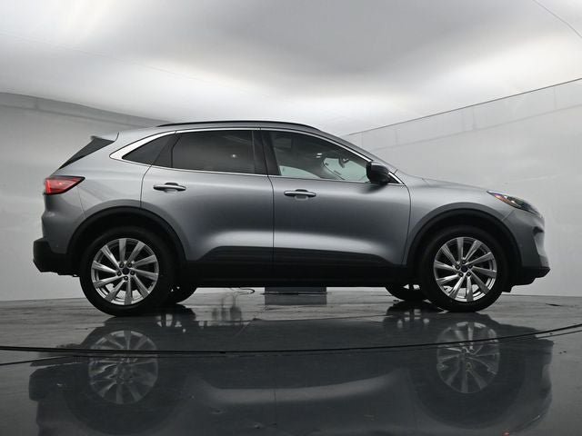 Certified 2022 Ford Escape Titanium w/ Titanium Elite Package AWD/4WD image 35
