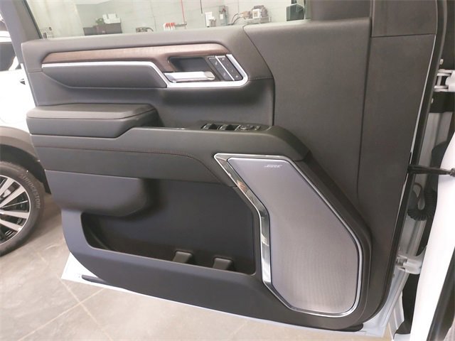 Used 2024 Chevrolet Silverado 3500 High Country w/ Technology Package image 27