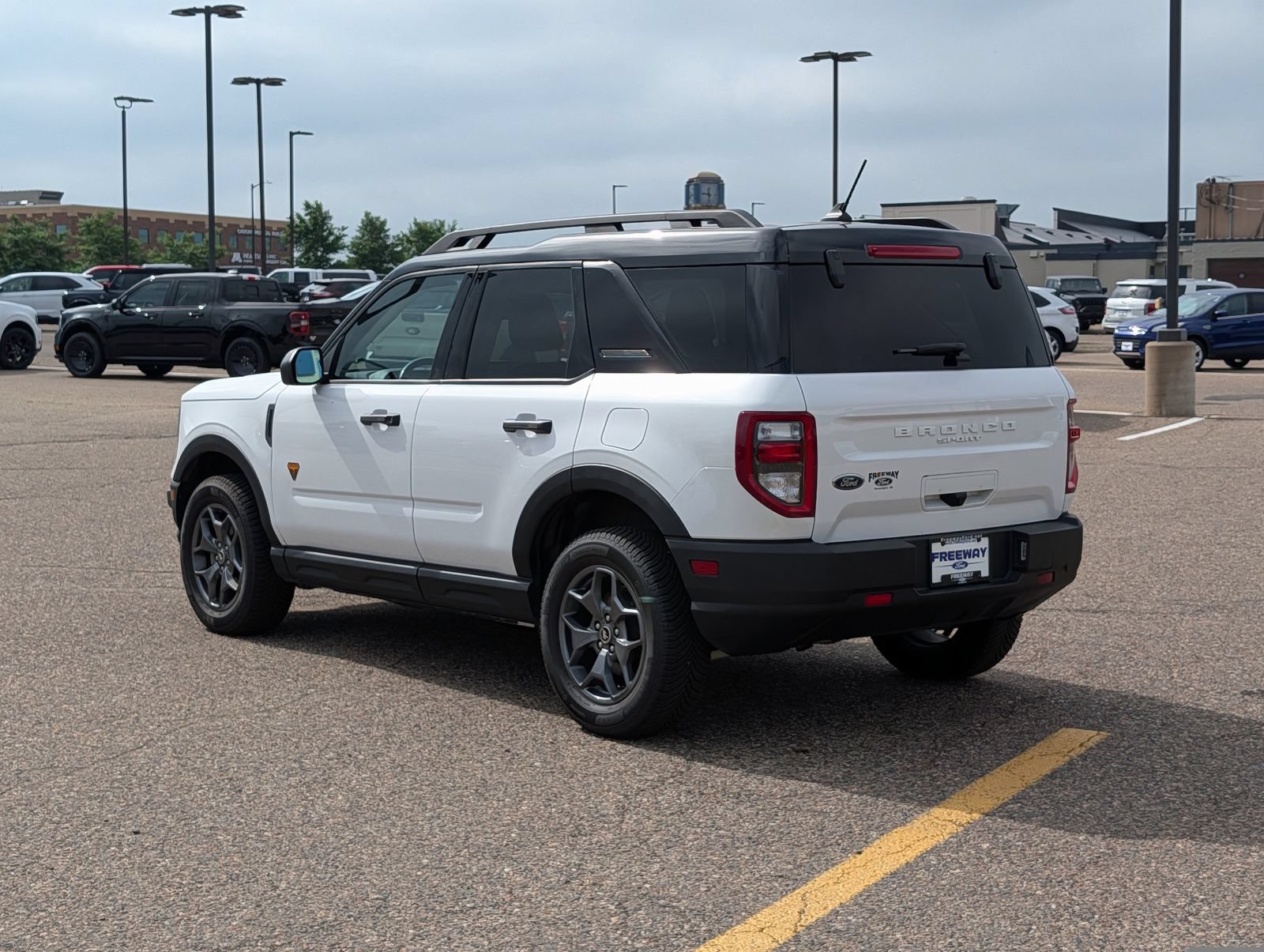 Certified 2022 Ford Bronco Sport Badlands AWD/4WD image 3