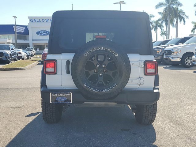 Used 2022 Jeep Wrangler Unlimited Sport image 3
