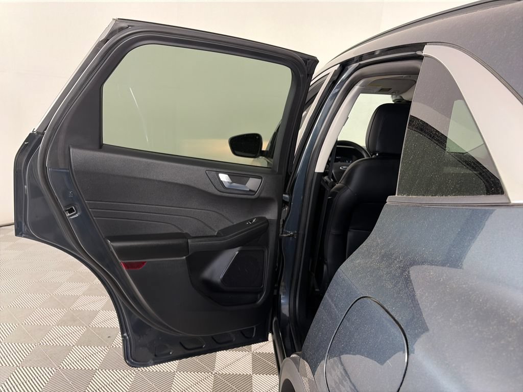 Certified 2022 Ford Escape SEL AWD/4WD image 12