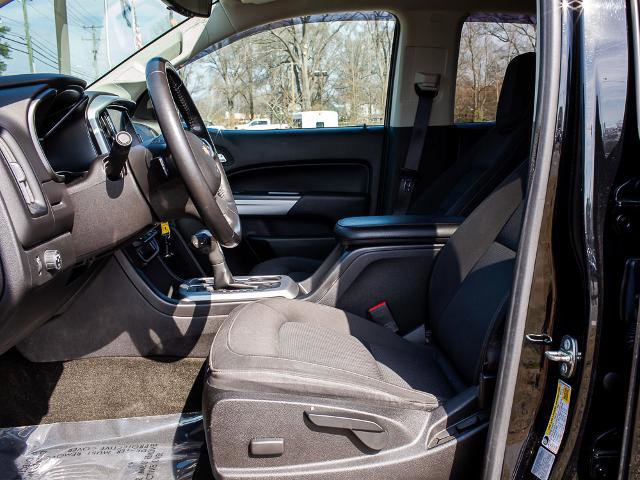 Used 2017 Chevrolet Colorado LT w/ LT Convenience Package image 18