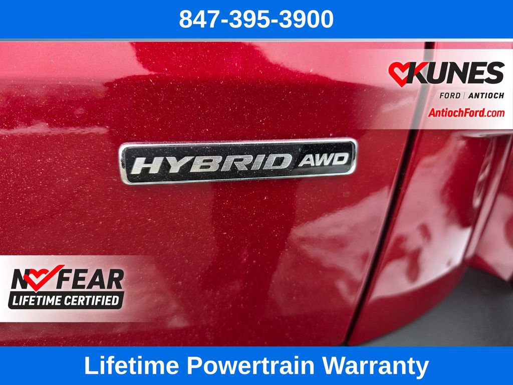 Certified 2025 Ford Escape Platinum w/ Premium Technology Package image 13