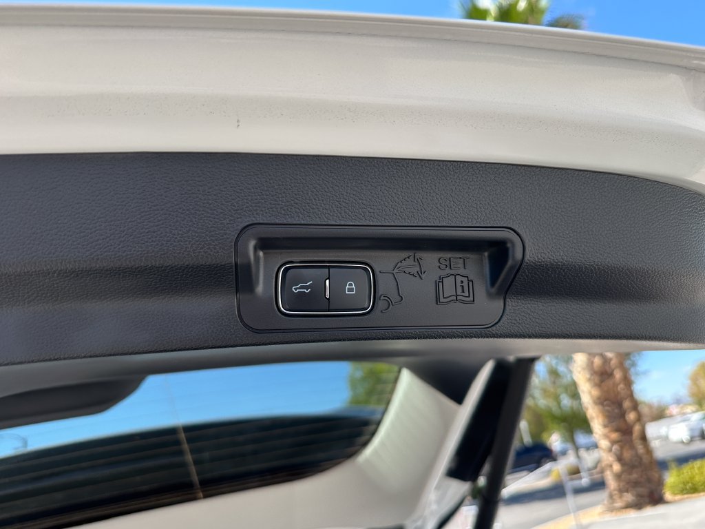 Certified 2026 Ford Explorer Active RWD image 23
