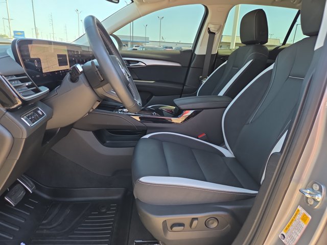 Used 2025 Buick Envision Sport Touring AWD/4WD image 10