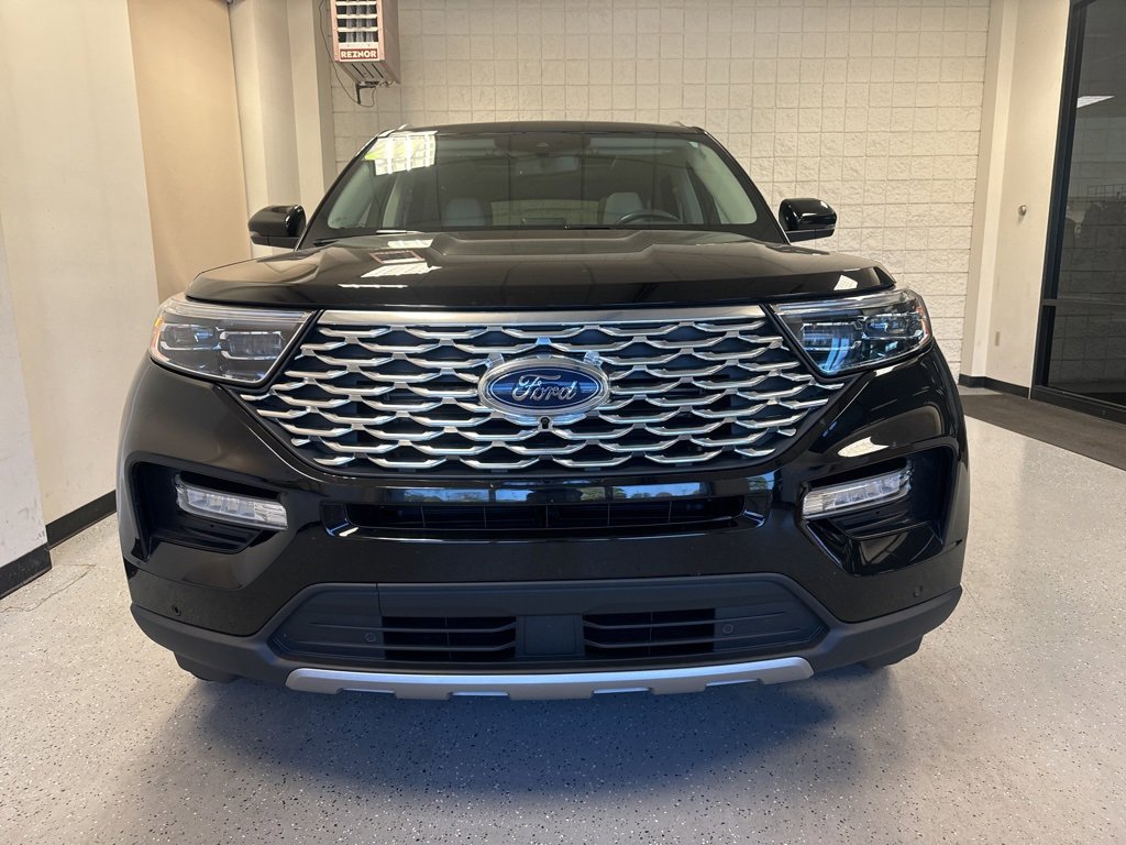 Certified 2024 Ford Explorer Platinum w/ Technology Package image 37