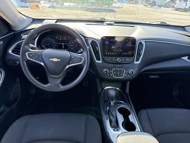 Used 2022 Chevrolet Malibu LT image 14