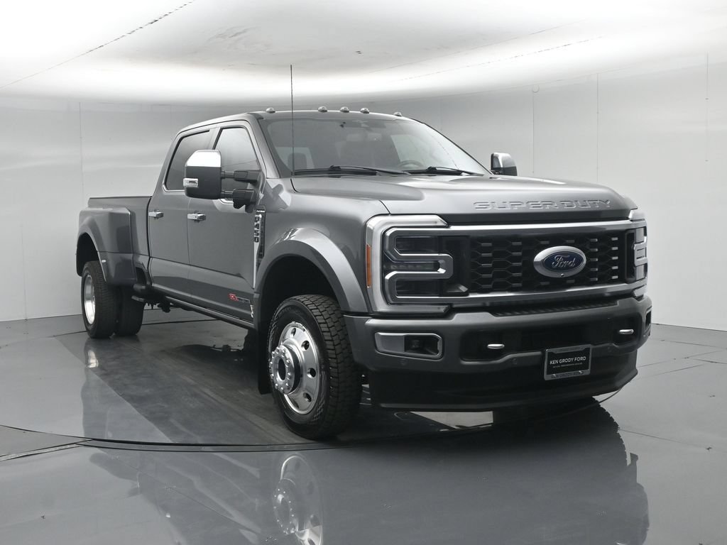 Certified 2023 Ford F450 Platinum w/ FX4 Off-Road Package AWD/4WD image 64