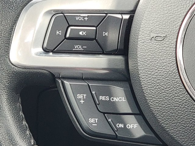 Certified 2019 Ford Mustang Coupe RWD image 33