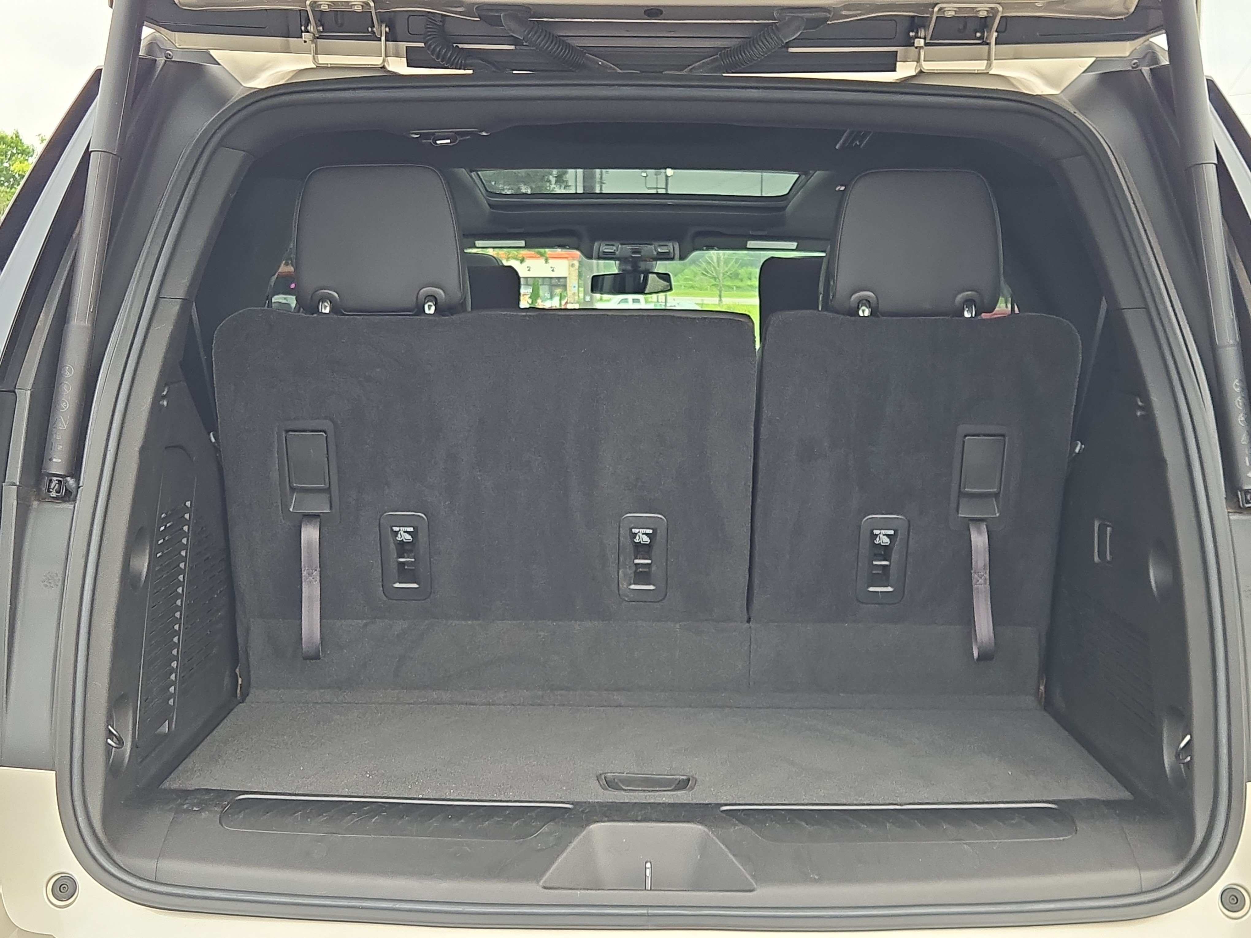 Used 2021 Chevrolet Tahoe LT w/ Rear Media and Nav Package RWD image 13