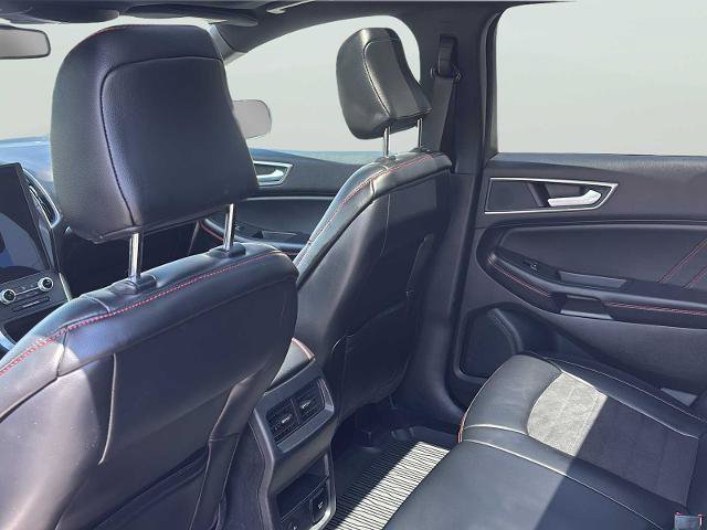 Certified 2024 Ford Edge ST-Line w/ Class II Trailer Tow Package AWD/4WD image 32