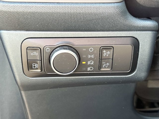 Certified 2023 Ford Maverick XL FWD image 30