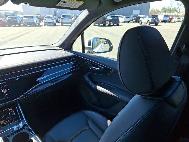 Used 2025 Audi Q7 3.0T Premium Plus AWD/4WD image 11