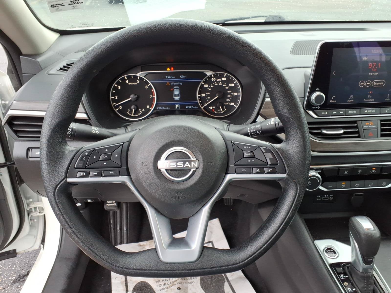Used 2025 Nissan Altima 2.5 SV FWD image 26