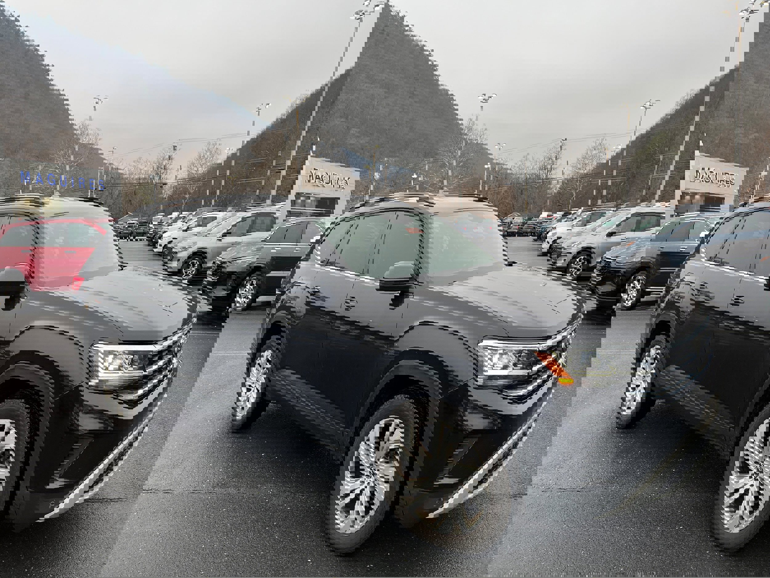 Used 2021 Volkswagen Atlas SE image 6