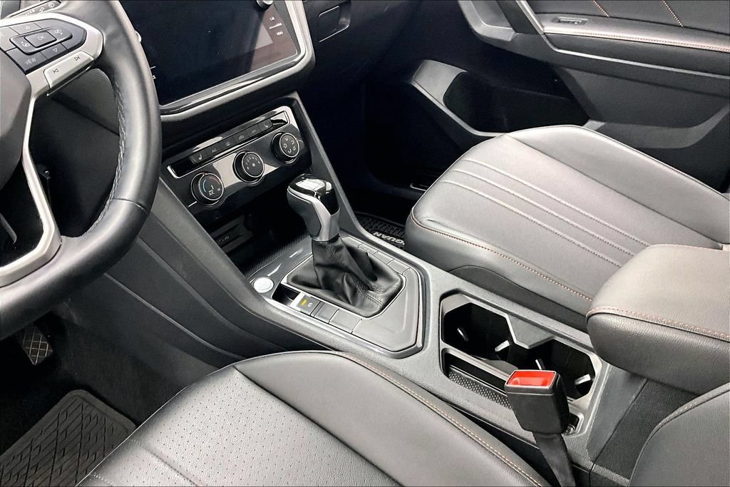 Used 2024 Volkswagen Tiguan Wolfsburg Edition w/ Panoramic Sunroof Package FWD image 15