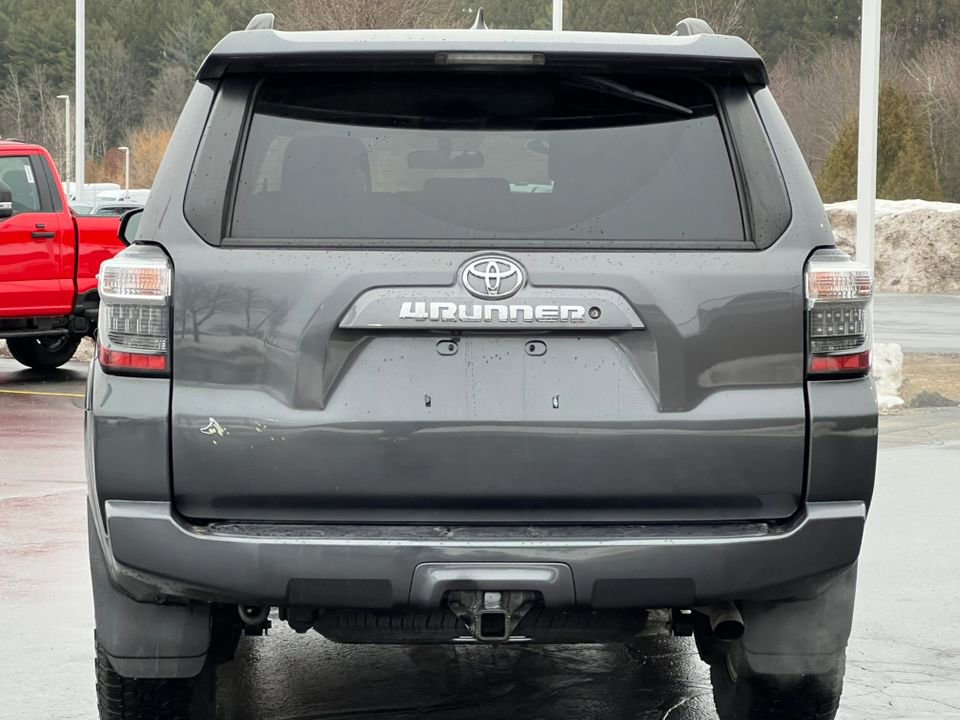 Used 2019 Toyota 4Runner SR5 image 3