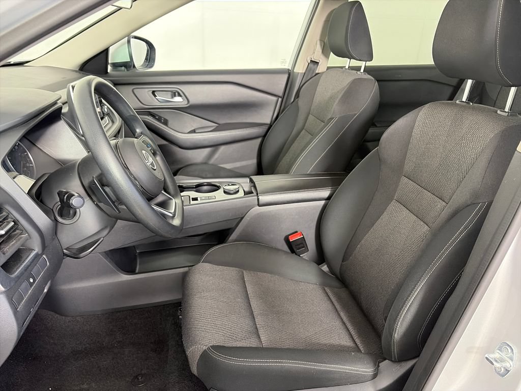 Used 2024 Nissan Rogue SV AWD/4WD image 11
