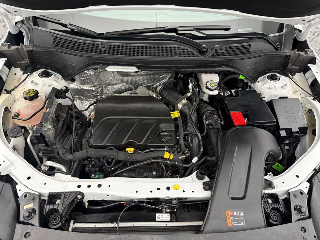 Used 2025 Chevrolet Trax LT w/ Driver Confidence Package image 32