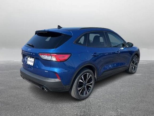 Certified 2022 Ford Escape SE w/ SE Sport Appearance Package FWD image 8